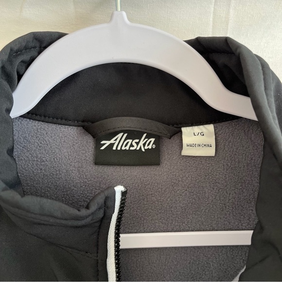 Alaska Airlines Full Zip Jacket Decade of Awesome Size Large - Picture 3 of 12